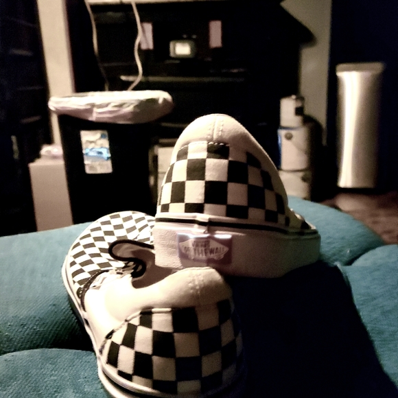 VANS-Size 10 - Picture 2 of 4